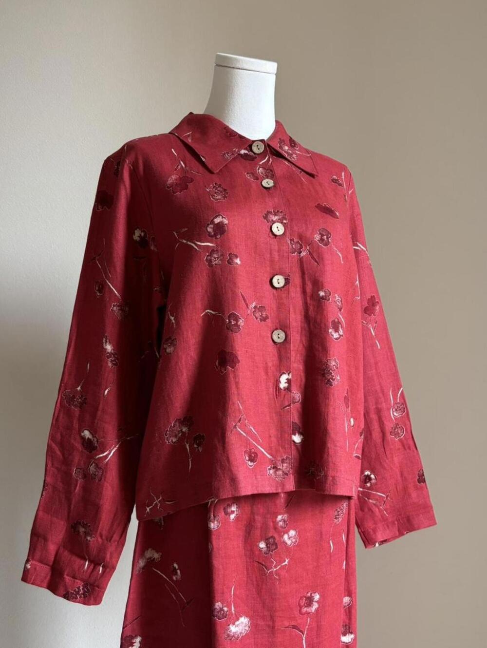 Red linen floral skirt and button up set - Picture 8 of 8